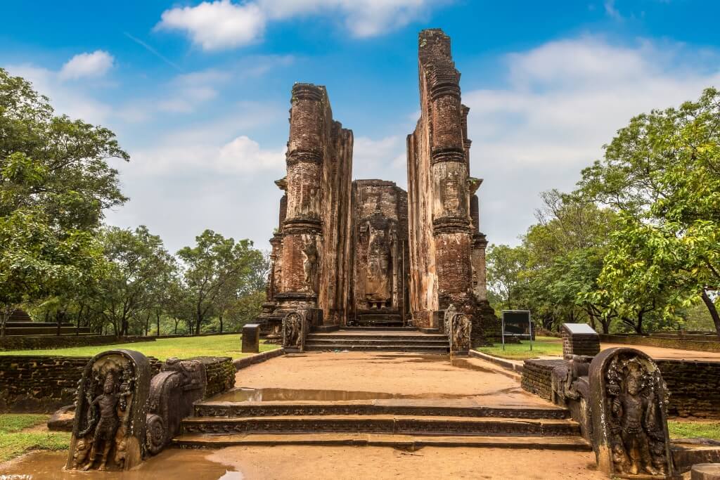 Lankatilaka Temple