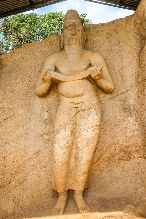 King Parakramabahu Statue